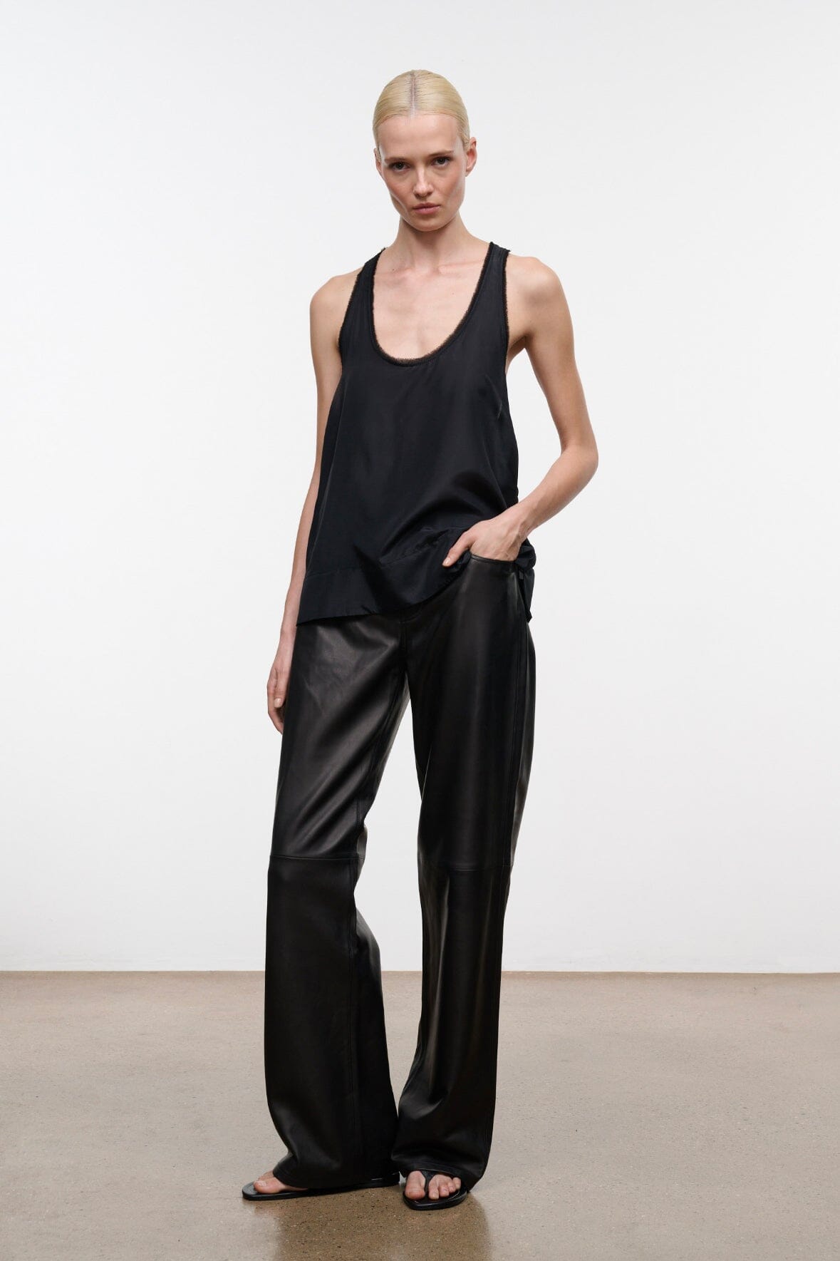 Yves Tank Black | STAUD Everyday