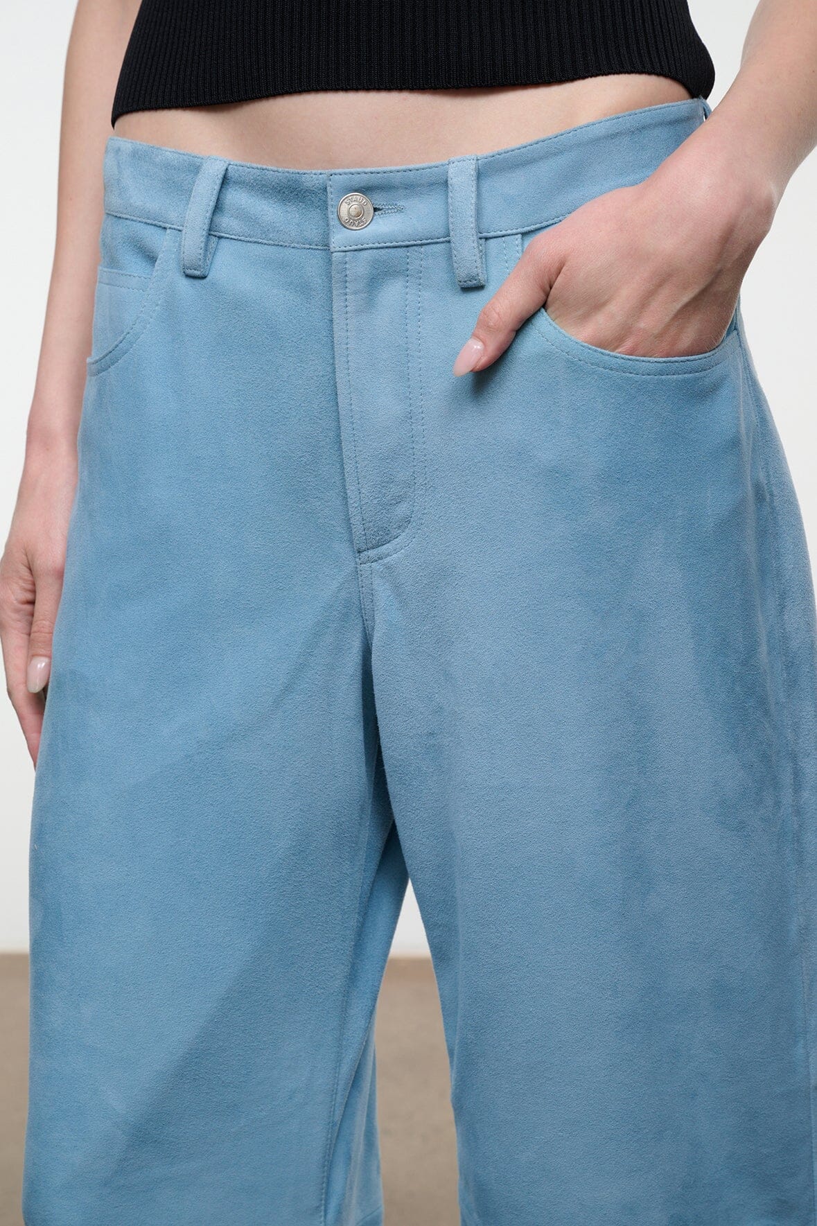 Gus Suede Pant Sky | STAUD Trusted