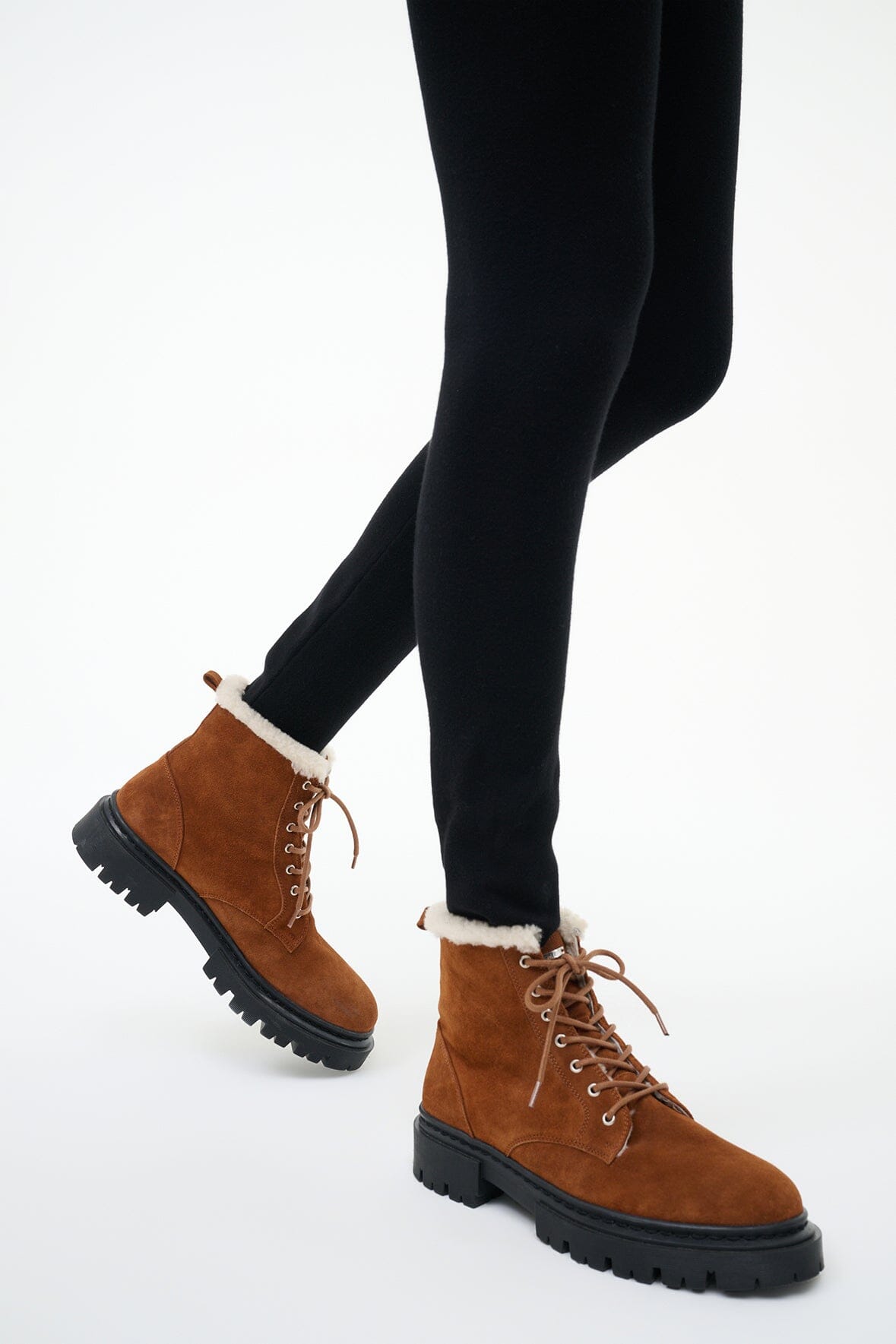 Henry Combat Boot Tabac Suede | STAUD Recommended