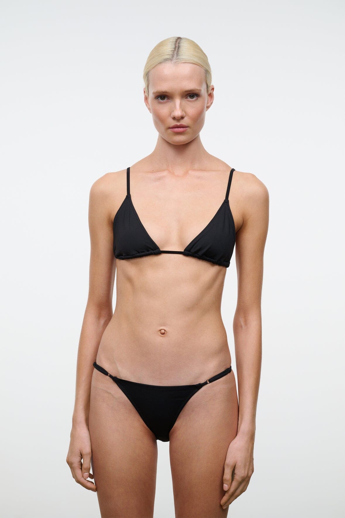 Alexis Triangle Top Black | STAUD Premium