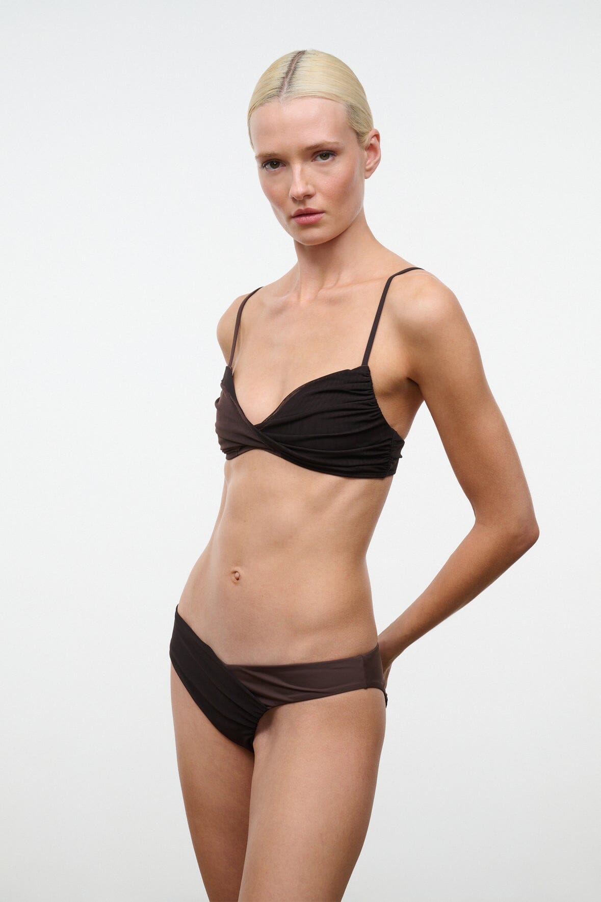 La Mer Bikini Top Espresso Dark Chocolate | STAUD Essential