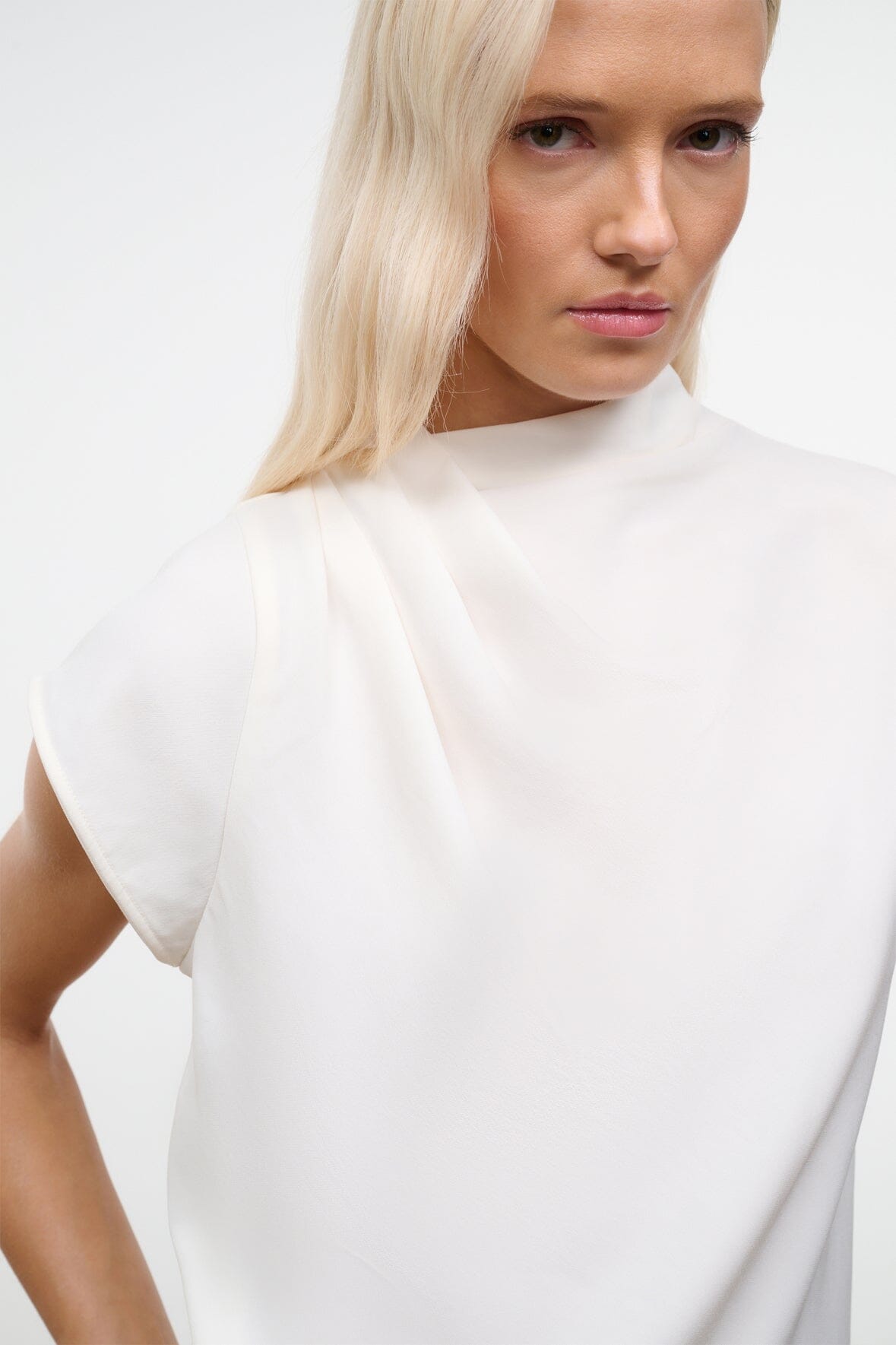 Davina Top Truffle | STAUD Quality