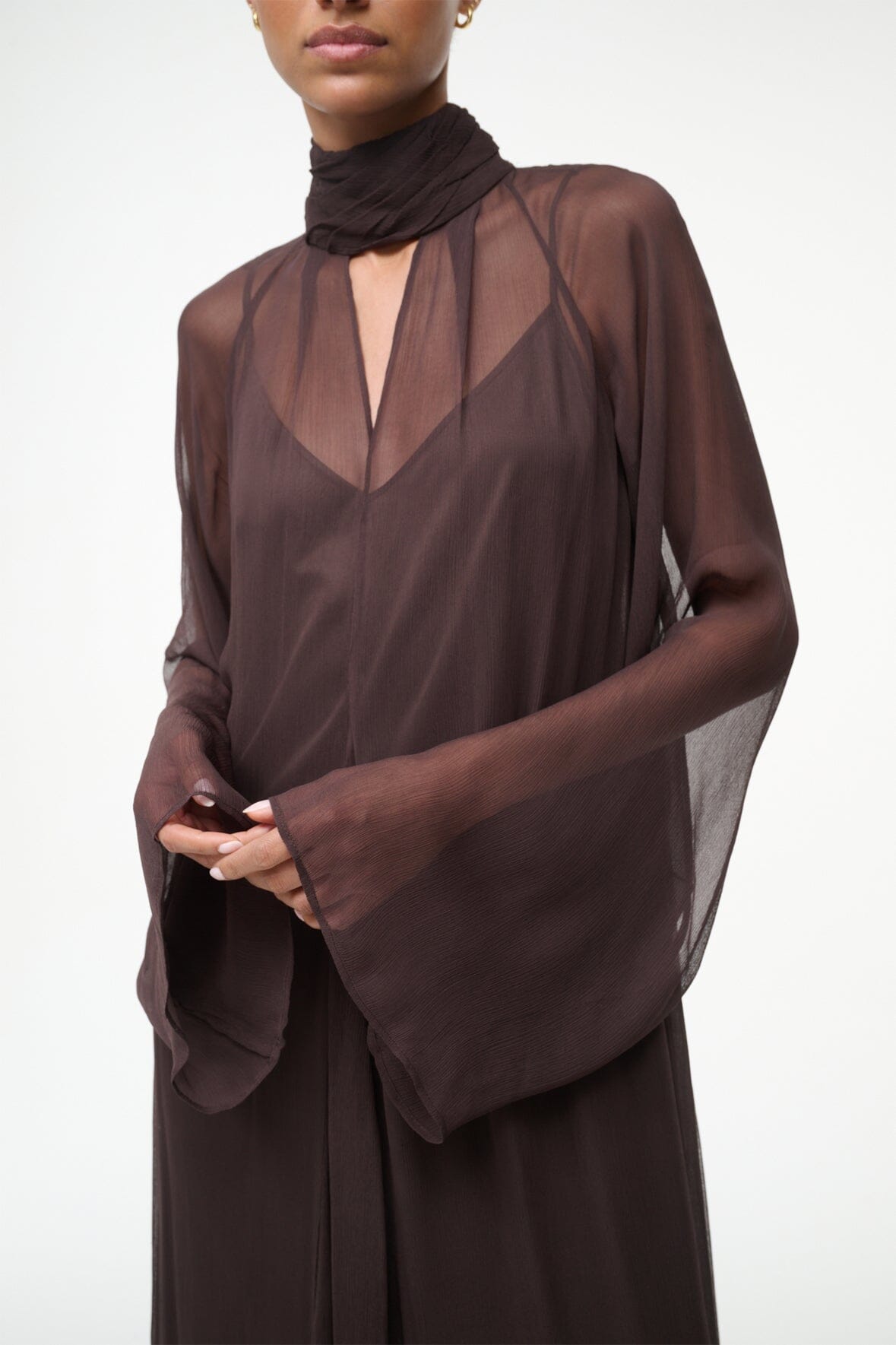 Esther Maxi Dress Earth | STAUD Trending
