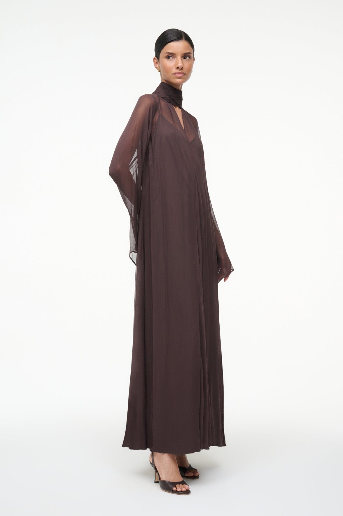 Esther Maxi Dress Earth | STAUD Trending