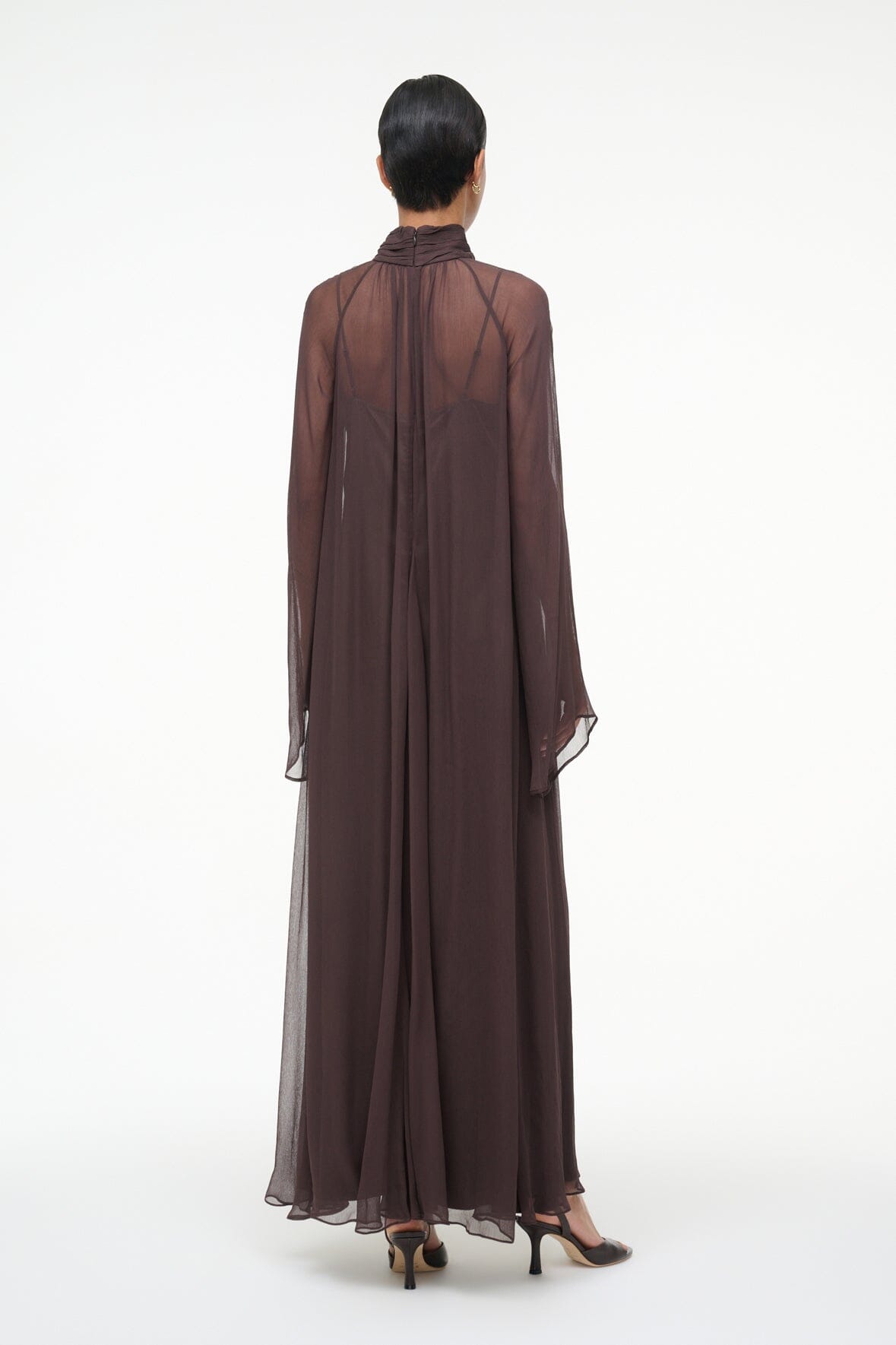 Esther Maxi Dress Earth | STAUD Trending