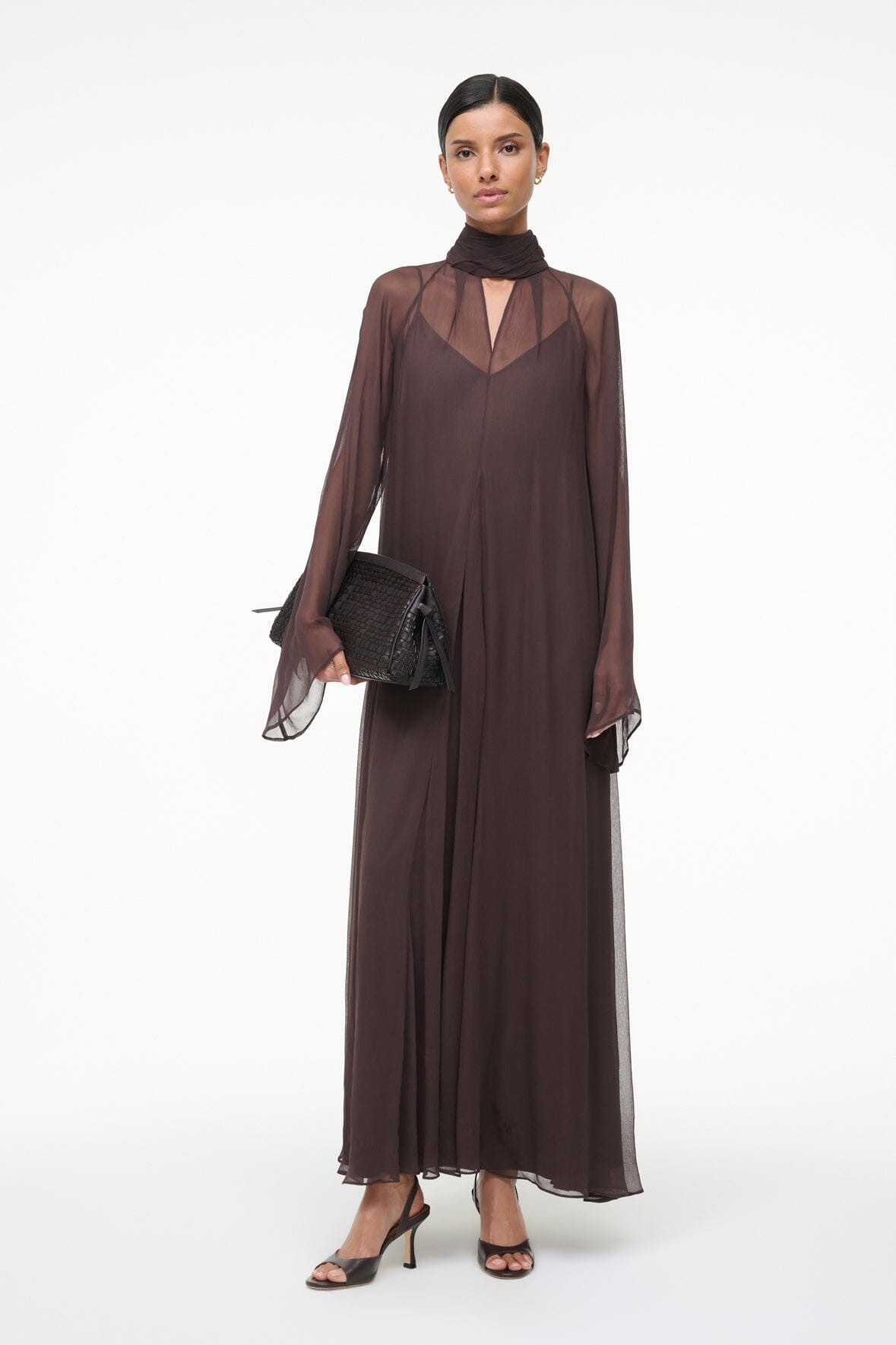 Esther Maxi Dress Earth | STAUD Trending