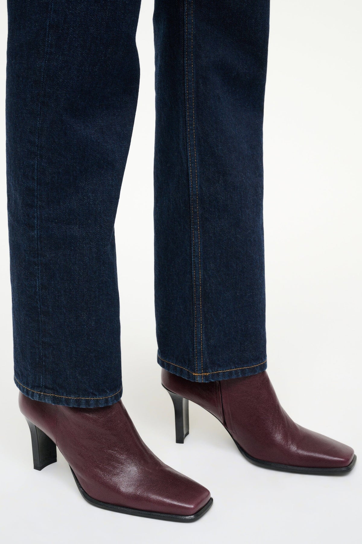 Hendrix Ankle Boot Syrah | STAUD Essential
