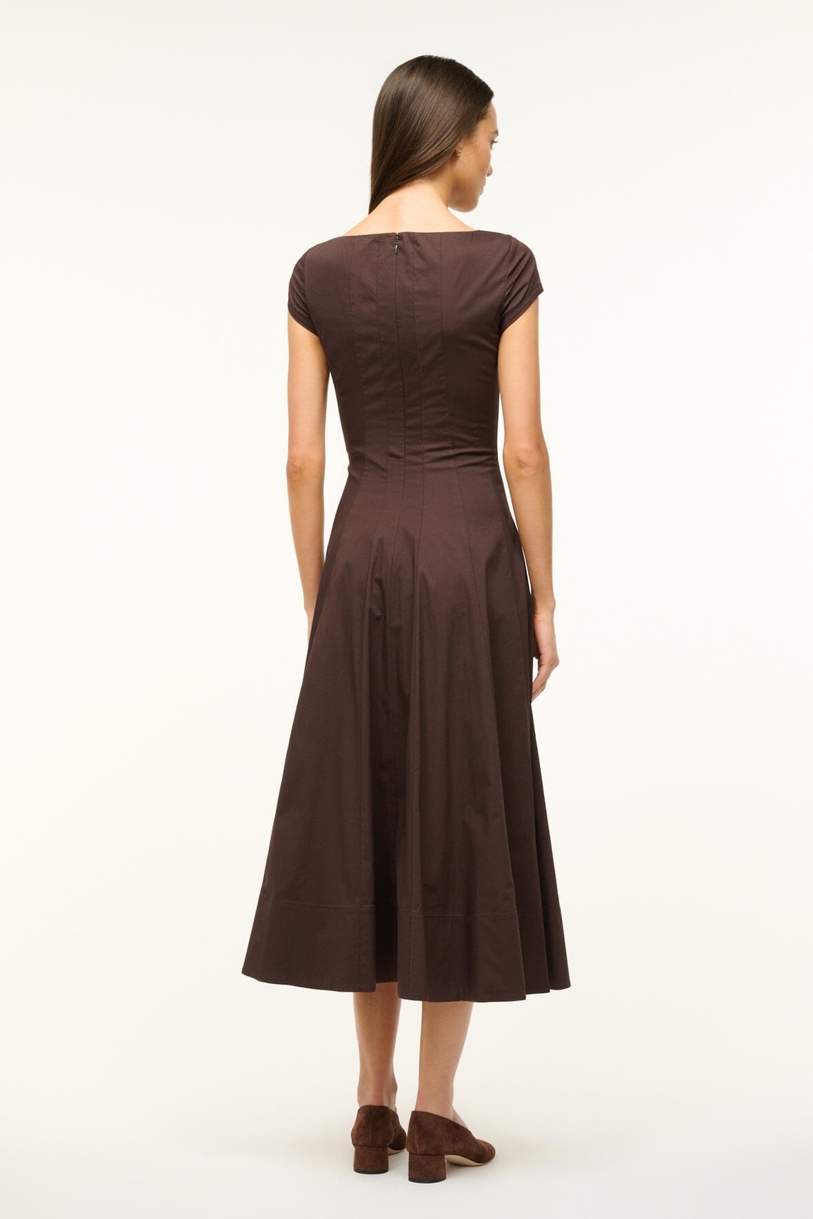 Su26 Short Sleeve Wells Dress Earth | STAUD Quality