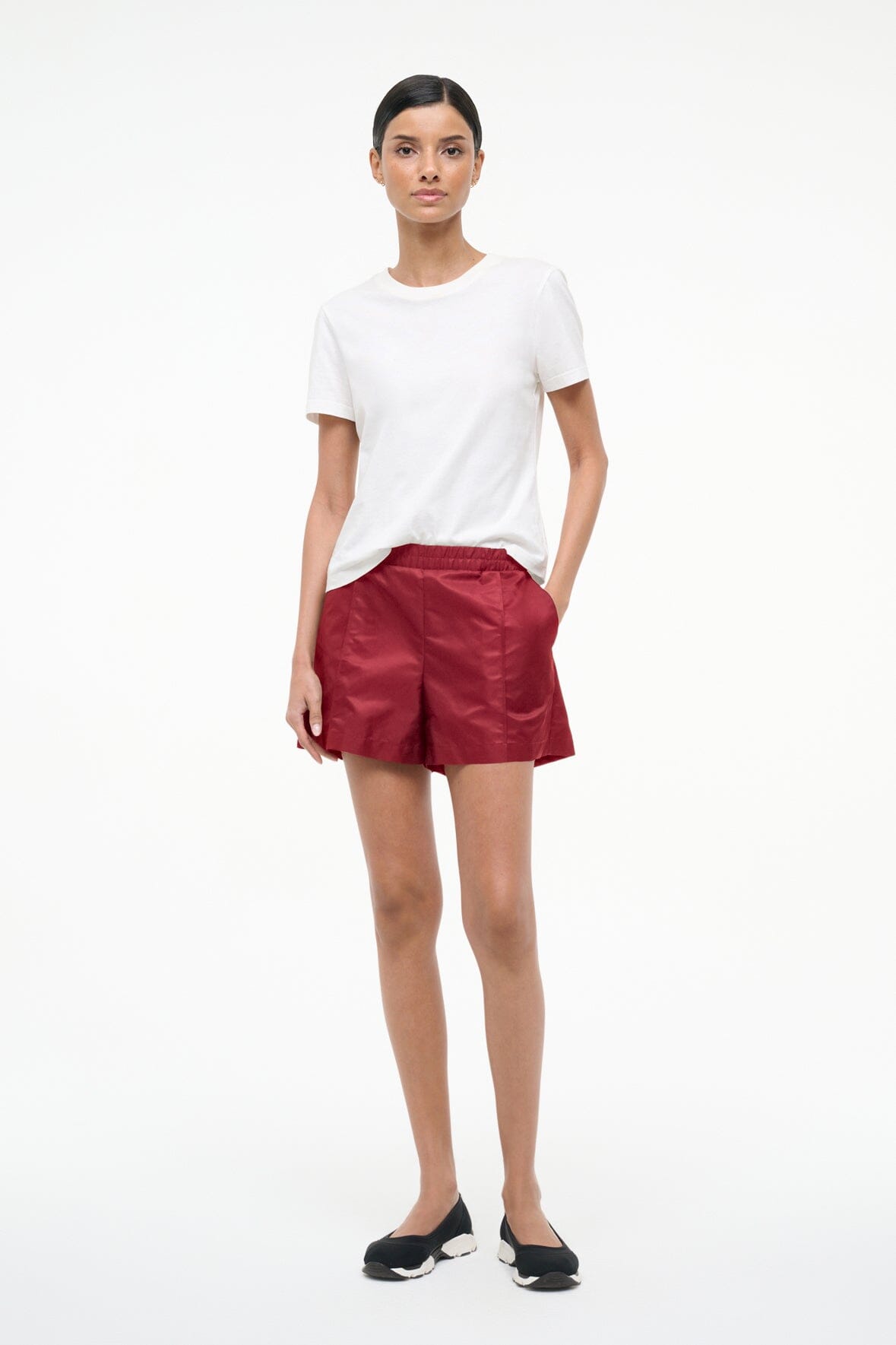 Taurus Short Deep Red | STAUD Signature