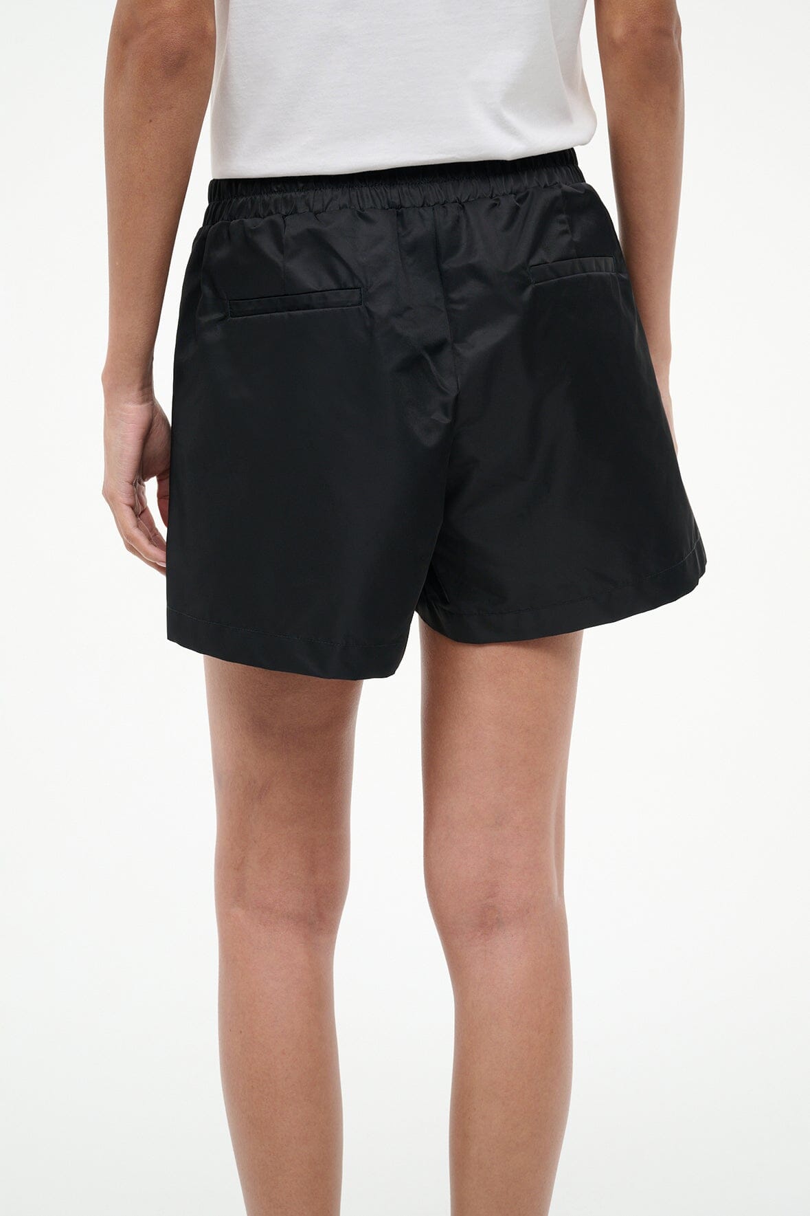 Taurus Short Black | STAUD Special Offer